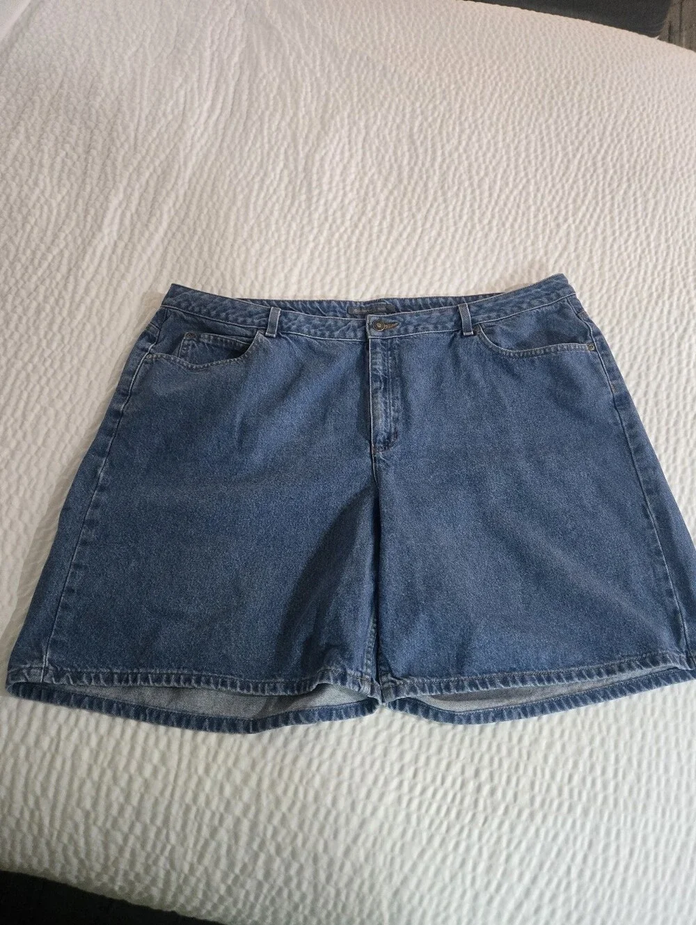 liz claiborne Vintage Denim Baggy Shorts, Classic Fit Size 22 W